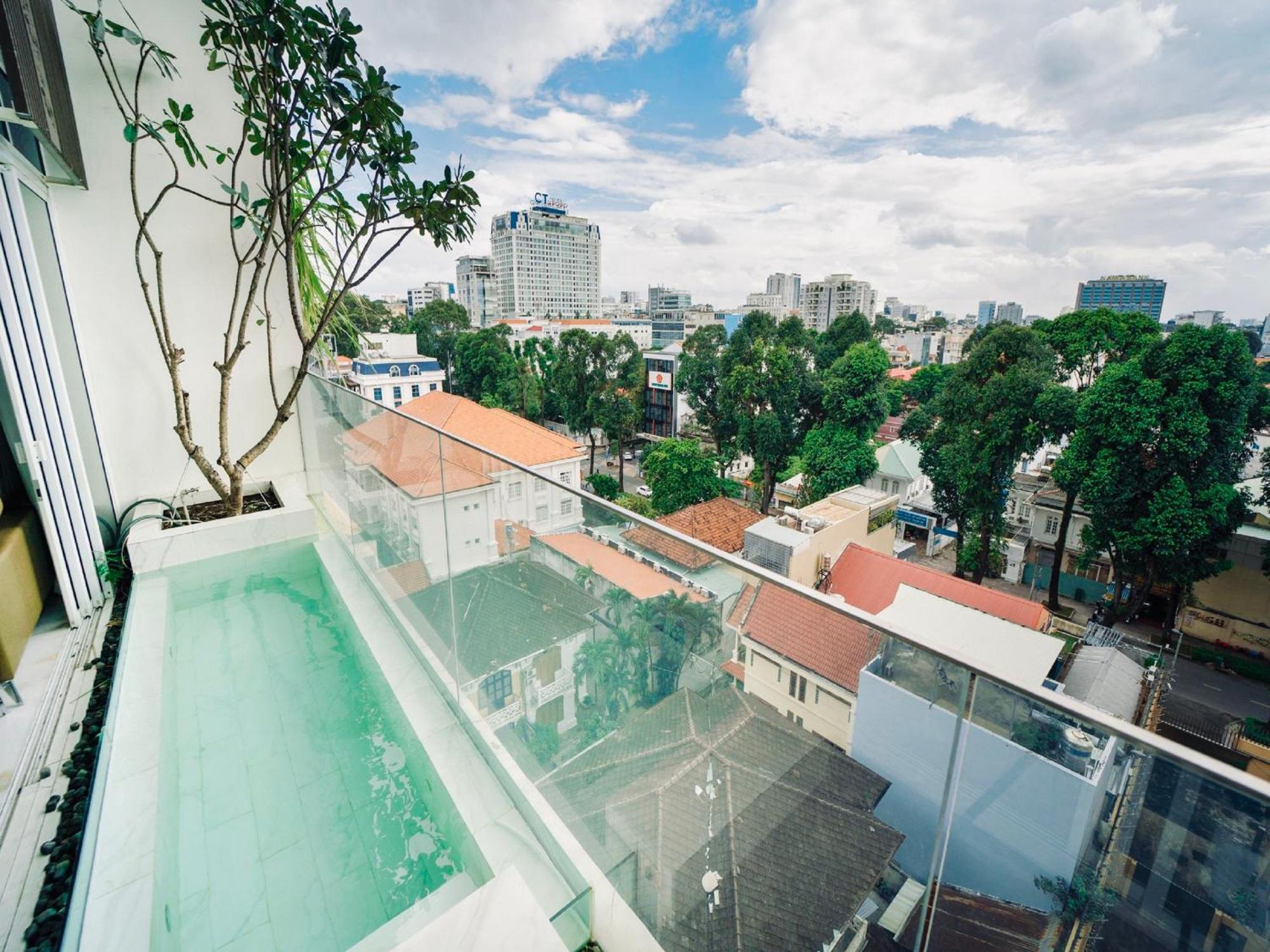 Serenity Saigon Sky Villas - Free One Way Airport Shuttle โฮจิมินห์ซิตี้ ภายนอก รูปภาพ
