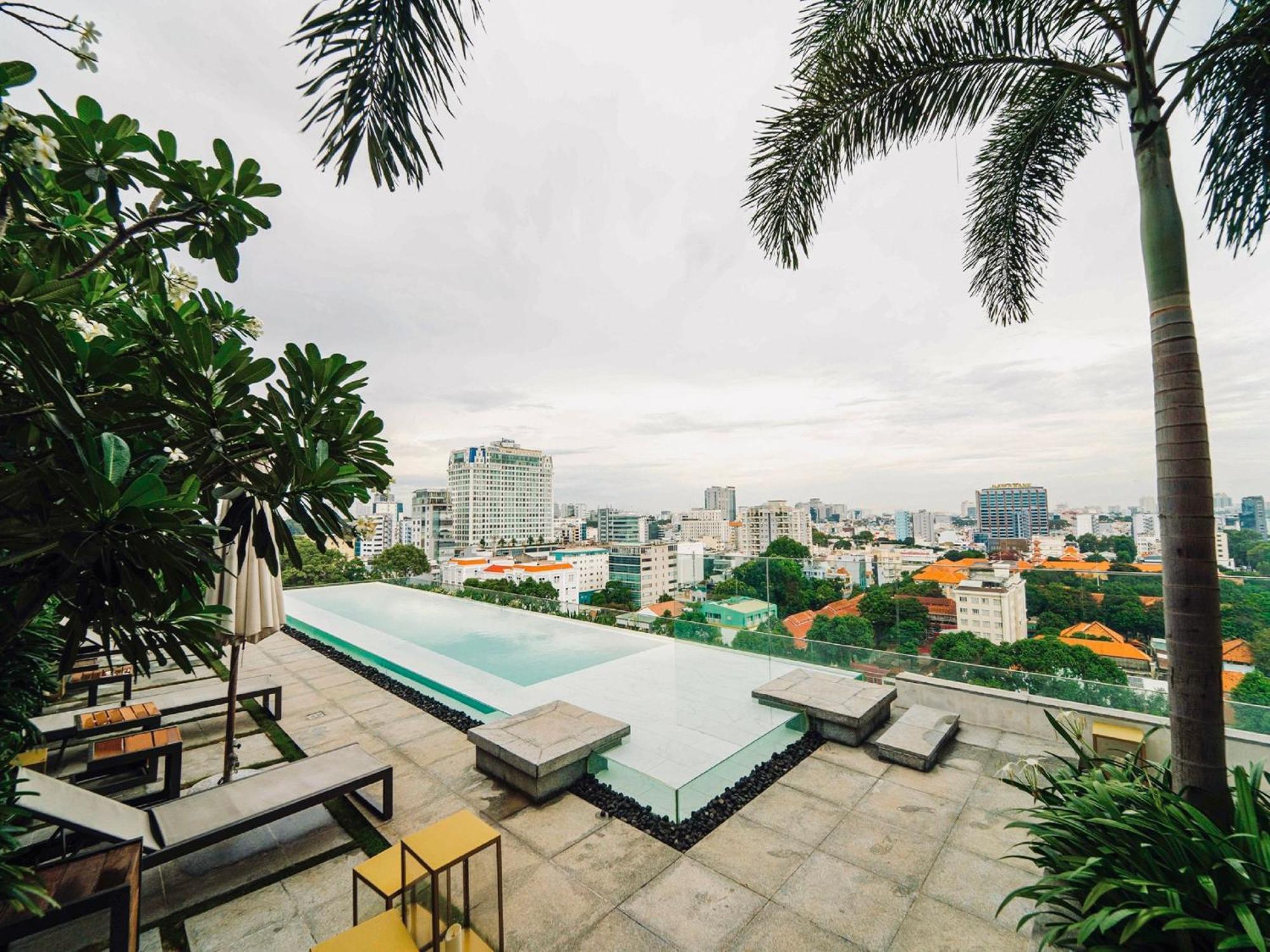 Serenity Saigon Sky Villas - Free One Way Airport Shuttle โฮจิมินห์ซิตี้ ภายนอก รูปภาพ