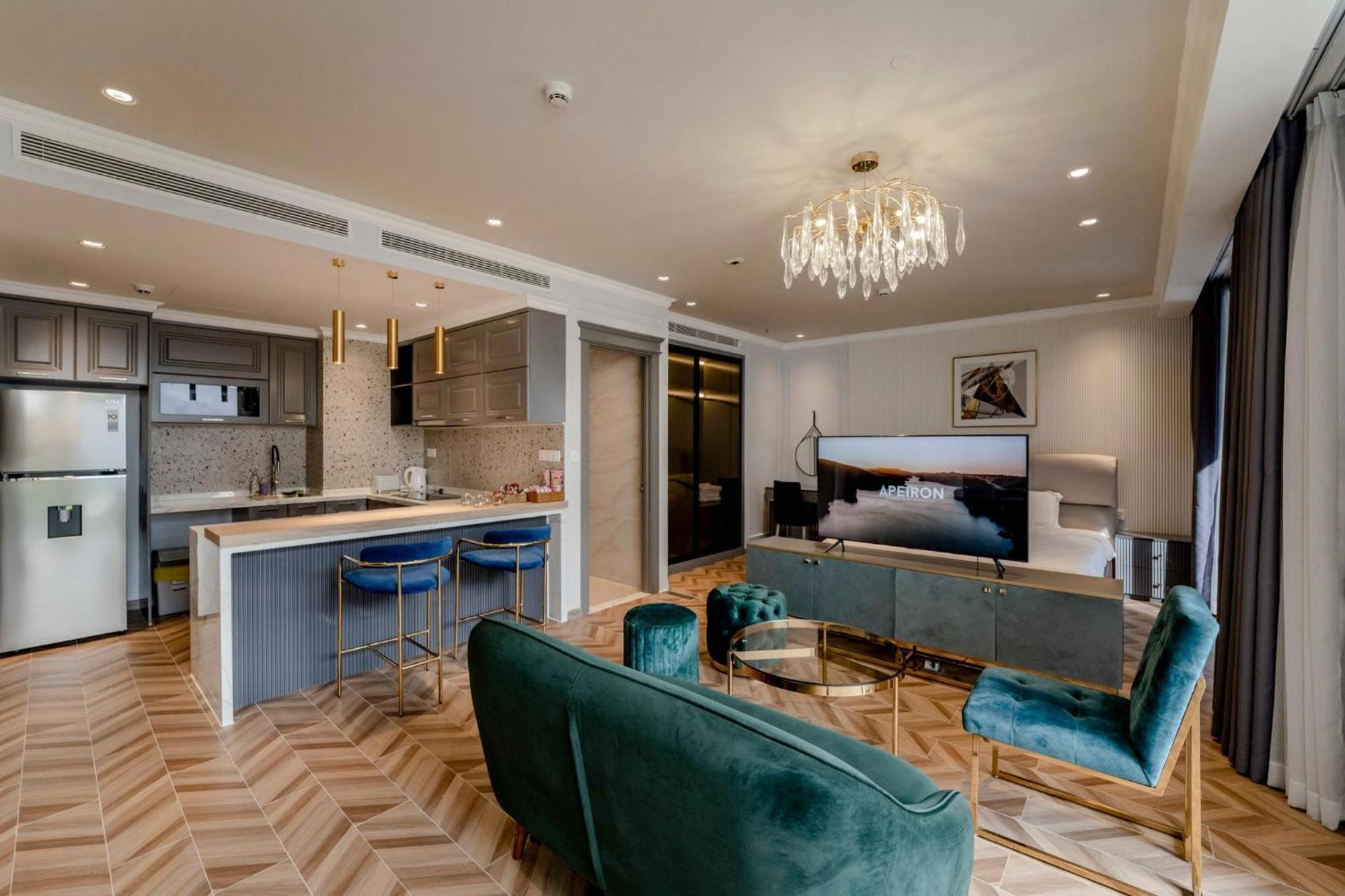 Serenity Saigon Sky Villas - Free One Way Airport Shuttle โฮจิมินห์ซิตี้ ภายนอก รูปภาพ